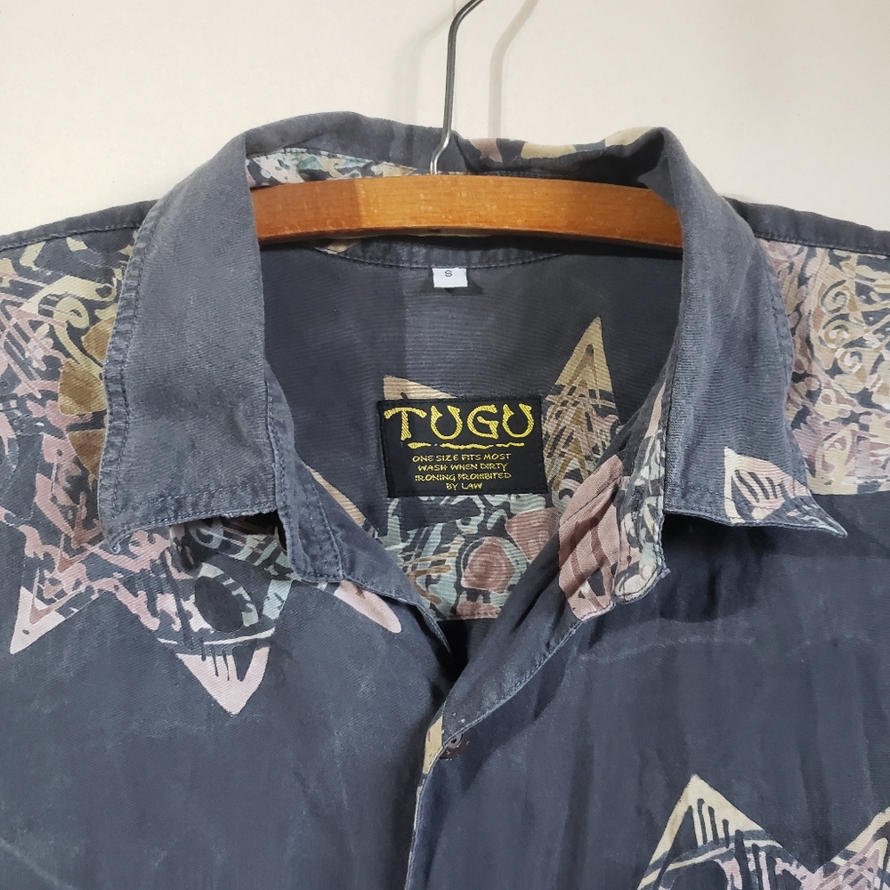 Tugu men's grey colorful Batik button down short sleeve shirt loose fitting sz S - Picture 4 of 15